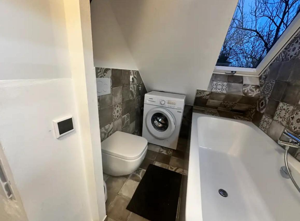 Exklusive Maisonetten Wohnung Mit Gartenzugang アウグスブルク エクステリア 写真