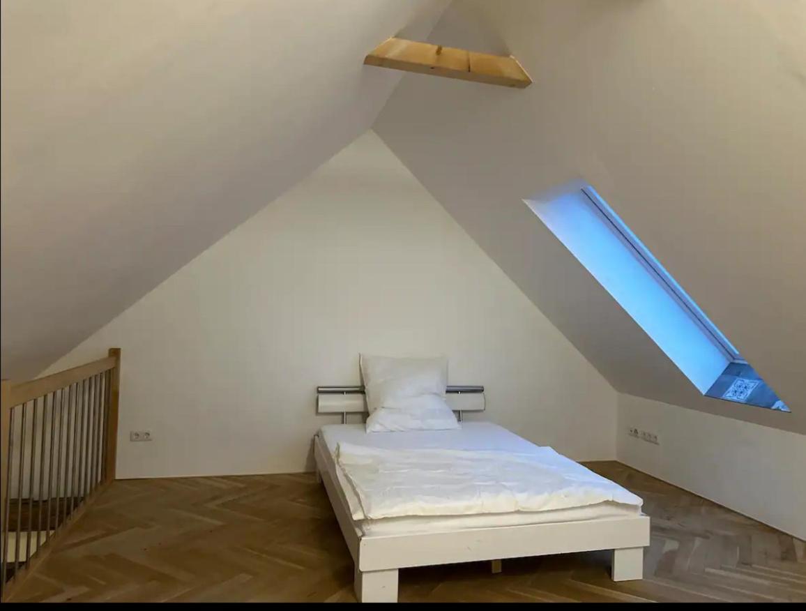 Exklusive Maisonetten Wohnung Mit Gartenzugang アウグスブルク エクステリア 写真
